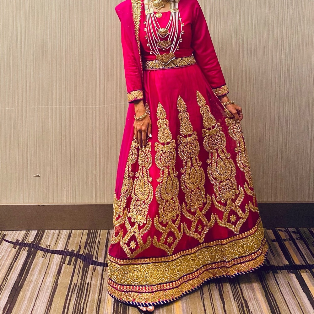 Desi Lahenga size Small